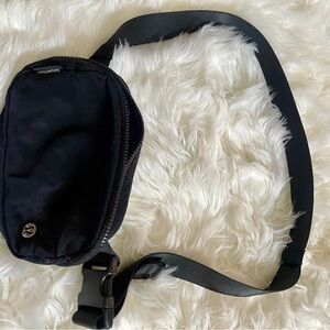 Lululemon 1L Belt Bag